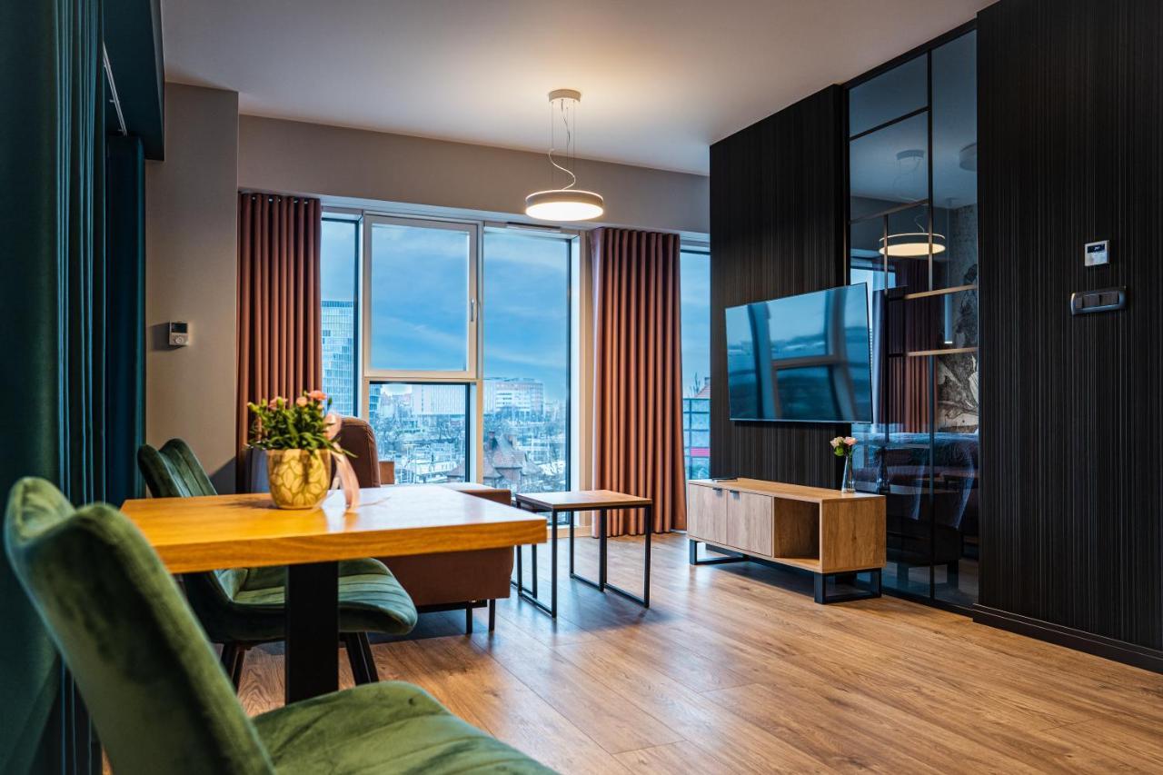 Fillhus Apartments พอซนาน ภายนอก รูปภาพ